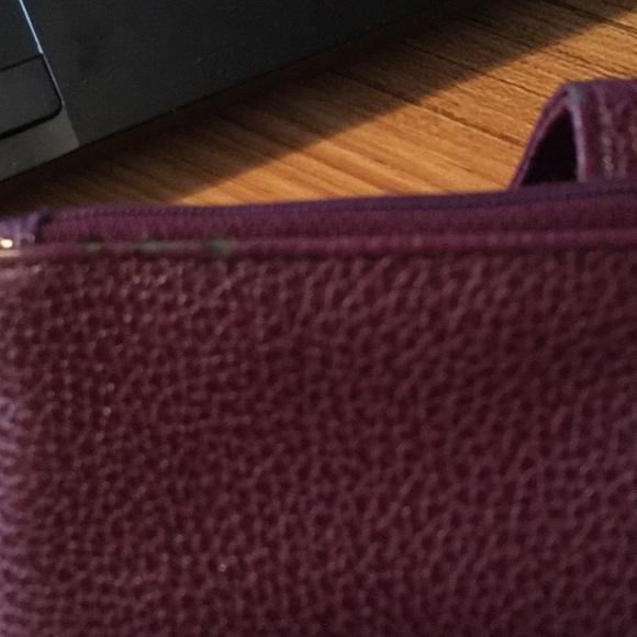 Kenneth Cole Reaction Wallet - Picture 4 of 8
